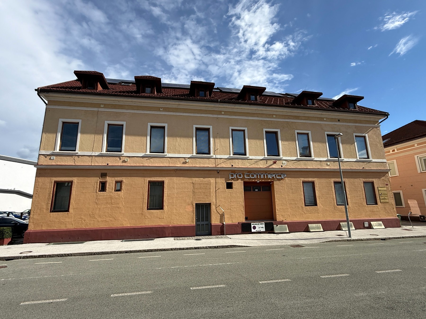 Poslovna stavba Pro Commerce na Stritarjevi ulici 5 danes